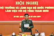 国防部领导与越南人民军总参谋部举行工作会议