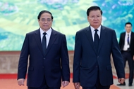 越南政府总理范明政会见老挝人民革命党中央总书记、国家主席通伦·西苏里