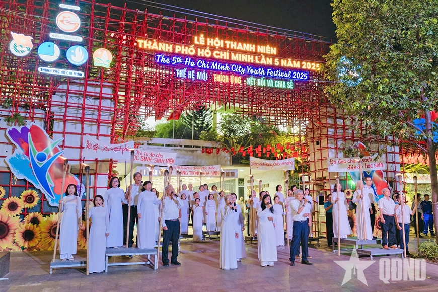 Gallery - 胡志明市青年节热闹非凡