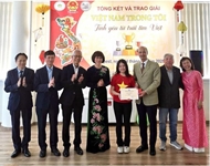 旅匈越南年轻人积极参与“我心中的越南”创作比赛