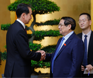越南政府总理范明政会见中国驻越南大使何炜
