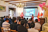 旅居丹麦越南人群体心系祖国家乡