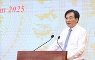 政府例行记者会：实行两级地方政府三日内 行政服务中心运转通畅