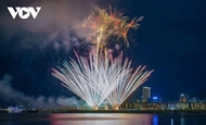 “烟花海湾”活动在广宁省下龙湾遗产海岸启幕
