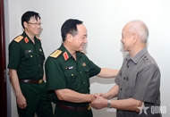 郑文决大将走访看望国防部原领导人
