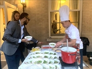 向美国企业推广越南香料产业