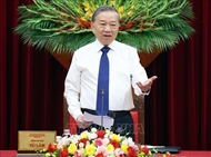 越共中央总书记苏林提出推动助学工作的四个重点方向