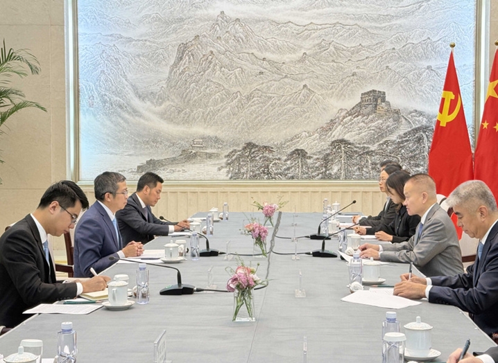 越中双边合作取得许多突破性成果