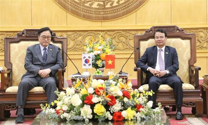 韩国国会议长禹元植对宁平省进行工作访问