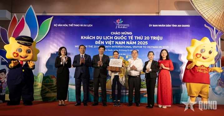 越南迎来年度第2000万名国际游客