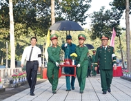 西宁省为159具烈士遗骸举行追悼和安葬仪式