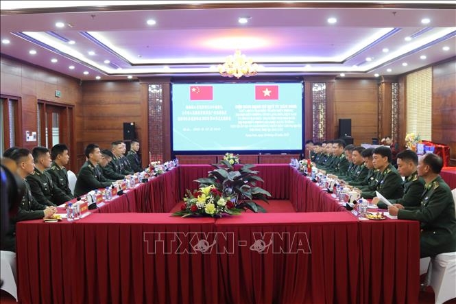 继续完善边境、口岸管理信息交流机制