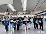 马来西亚在元旦首日迎接越南游客