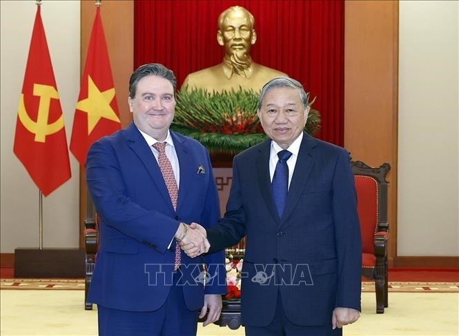 越共中央总书记苏林会见前来辞行拜会的美国驻越南大使