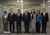 越南加强与新加坡金融机构、行业协会及投资商的合作