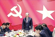 越共中央总书记苏林会见越共十四大的驻外大使和越南驻外机构负责人