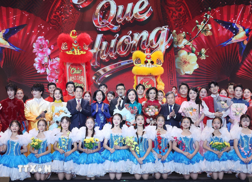 国家主席梁强出席 2026 年“家乡之春”特别文艺晚会