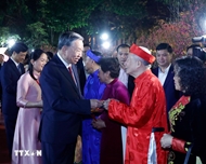 苏林总书记看望慰问河内市党委、政府和人民并致以新春祝福