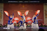 “春天的色彩”艺术活动在法国推广越南文化