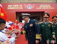 阮长胜上将为中国国防部长董军上将举行欢送仪式