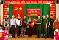 越南向印尼移交在海上遇险的印尼籍船员