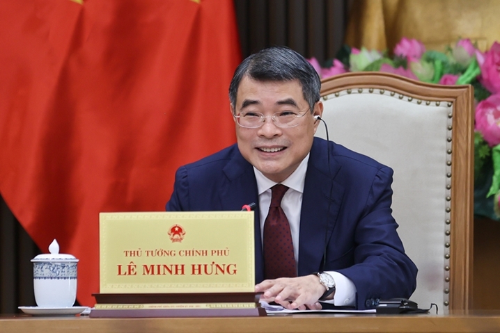 越南政府总理黎明兴与新加坡总理黄循财通电话