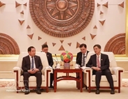 河内市委书记陈德胜会见中国广西壮族自治区党委书记陈刚