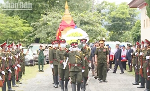ປະຊາຄົມຊາວຫວຽດນາມ ອາໄສຢູ່ແຂວງອຸດົມໄຊ ຂອງລາວ ຕອບບຸນແທນຄຸນບັນດານັກວິລະຊົນທີ່ເສຍສະຫຼະຊີວິດເພື່ອຊາດ