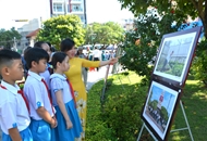 ງານວາງສະແດງຮູບພາບ “ຮ່ວາງຊາ-ເຈື່ອງຊາ ຢູ່ໃນໃຈກາງແຂວງກວາງຫງາຍ”