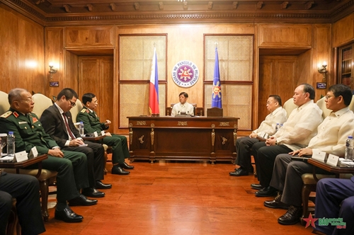 View - 	ນໍາການຮ່ວມມືດ້ານປ້ອງກັນຊາດ ຫວຽດນາມ-ຟີລິບປິນ ໃຫ້ນັບມື້ນັບພັດທະນາແທດຈິງ ແລະມີປະສິດທິຜົນກວ່າ