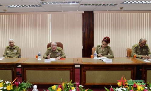 View - 	ທ່ານພົນໂທ ຈິ້ງວັນກວຽດ ສືບຕໍ່ການເຄື່ອນໄຫວຢ້ຽມຢາມກູບາ ຢ່າງເປັນທາງການ