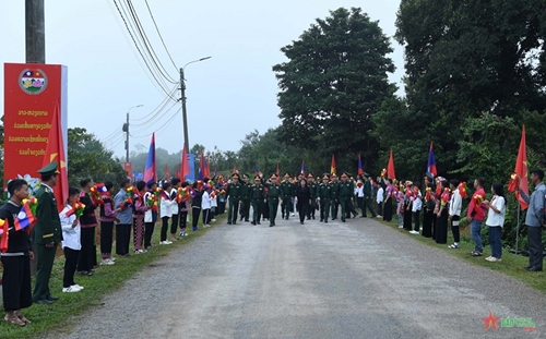 View - 	ກວດກາງານພົບປະແລກປ່ຽນມິດຕະພາບປ້ອງກັນຊາດເຂດຊາຍແດນ ຫວຽດນາມ-ລາວ ຄັ້ງທີສອງ ຮອບສຸດທ້າຍ