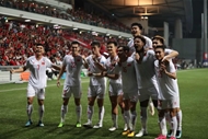 ASEAN Cup 2024: ທີມບານເຕະຊາຍຫວຽດນາມ ໄດ້ຮັບໄຊຊະນະໃນສະໜາມກິລາ ສິງກະໂປ