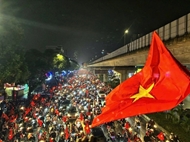 ນາຍົກລັດຖະມົນຕີ ຟ້າມມິງຈິ໊ງ ສົ່ງຈົດໝາຍຍ້ອງຍໍ, ຊົມເຊີຍທີມຊາດບານເຕະຫວຽດນາມ