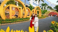 ມຸ່ງໄປເຖິງນະຄອນທີ່ຍອດຍິ່ງບັນດາຄຸນຄ່າກ້າວໜ້າໃນໂລກ