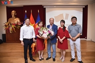 ສະ​ເຫຼີມ​ສະຫຼອງວັນ​ສື່ມວນ​ຊົນ​ປະ​ຕິ​ວັດຫວຽດ​ນາມ ຢູ່​ຕ່າງ​ປະ​ເທດ