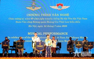 ຄະນະສິລະປະກອນ ທະຫານອາກາດໄທພົບປະແລກປ່ຽນ, ສະແດງຢູ່ ຫວຽດນາມ