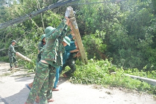 ບັນດາກົມກອງກອງທັບຊ່ວຍເຫຼືອປະຊາຊົນແກ້ໄຂຜົນຮ້າຍຢ້ອນຫຼັງຈາກໄພພິບັດທາງທຳມະຊາດ