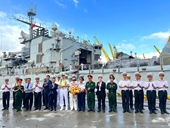 ກຳປັ່ນທະຫານເຮືອຝຣັ່ງ ຢ້ຽມຢາມນະຄອນ ດ່ານັ້ງ