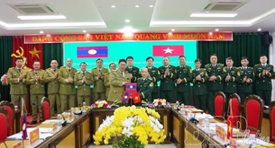 ສະໜິດຕິດພັນຢ່າງແໜ້ນແຟ້ນສາຍຈິດມິດໃຈ ຫວຽດນາມ-ລາວ