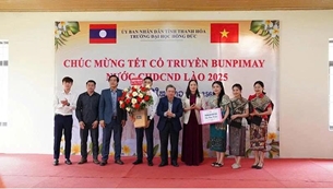 ປະກອບສ່ວນເຂົ້າໃນການສ້າງສາ ແລະປັບປຸງສາຍພົວພັນມິດຕະພາບ ຫວຽດນາມ-ລາວ