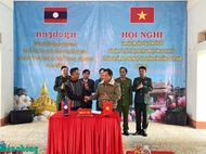 ຊາເຈິ່ມ-ອາຊອກ: ສາຍໃຈຂ້າມຊາຍແດນ