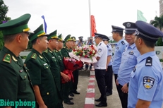 ເພີ່ມທະວີວຽກງານການທູດຊາຍແດນ, ສ້າງເສັ້ນຊາຍແດນສັນຕິພາບ, ມິດຕະພາບ