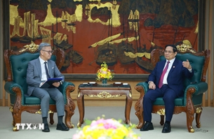 ໃຫ້ບຸລິມະສິດສູງສຸດແກ່ການປັບປຸງສາຍພົວພັນແບບພິເສດ ຫວຽດນາມ-ລາວ