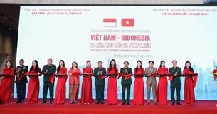 ເປີດງານວາງສະແດງ “ຫວຽດນາມ-ອິນໂດເນເຊຍ: 70 ປີແຫ່ງການຮ່ວມມື ແລະພັດທະນາ”