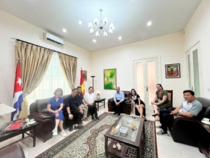 ເປີດຕົວຟີມຮູບເງົາເອກະສານ “ກູບາ ແລະຫວຽດນາມ: ອ້າຍນ້ອງດ້ວຍການເລືອກເຟັ້ນ”