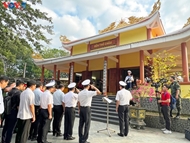 ນຳ​ເອົາ​ບັນ​ຍາ​ກາດ​ບຸນ​ປີ​ໃໝ່​ປະ​ຈຳ​ຊາດ​​ເຖິງ​ເຂດ​ພິ​ເສດ ໂຖ​ເຈົາ