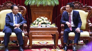 ເລຂາພັກນະຄອນດ່ານັງ ຕ້ອນຮັບຄະນະຜູ້ແທນແຂວງສາລະວັນ