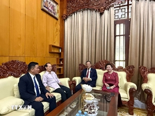 ເຊື່ອມຕໍ່ປະຊາຄົມ, “ຖ່າຍທອດແປວໄຟ” ໃຫ້ລຸ້ນໜຸ່ມຊາວຫວຽດນາມ ອາໄສຢູ່ລາວ