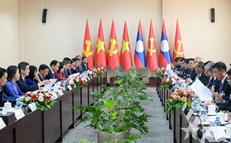 ເພີ່ມທະວີສາຍພົວພັນມິດຕະພາບອັນຍິ່ງໃຫຍ່, ຄວາມສາມັກຄີແບບພິເສດ, ການຮ່ວມມືຮອບດ້ານ, ຫຸ້ນສ່ວນຍຸດທະສາດລະຫວ່າງ ຫວຽດນາມ - ລາວ